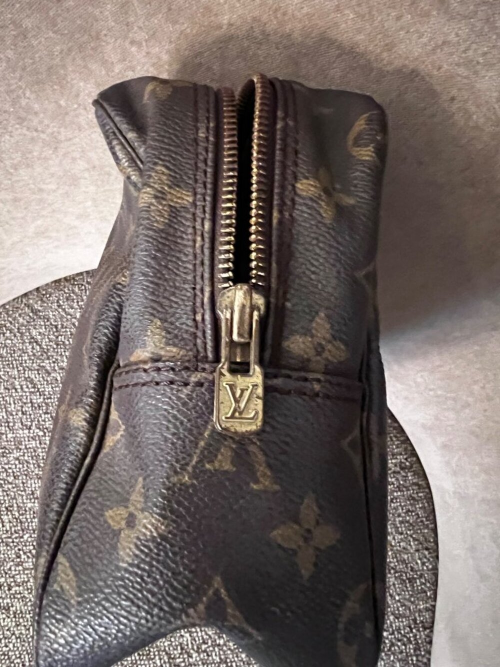 Louis Vuitton Monogram Toiletry Pouch - Picture 2 of 8
